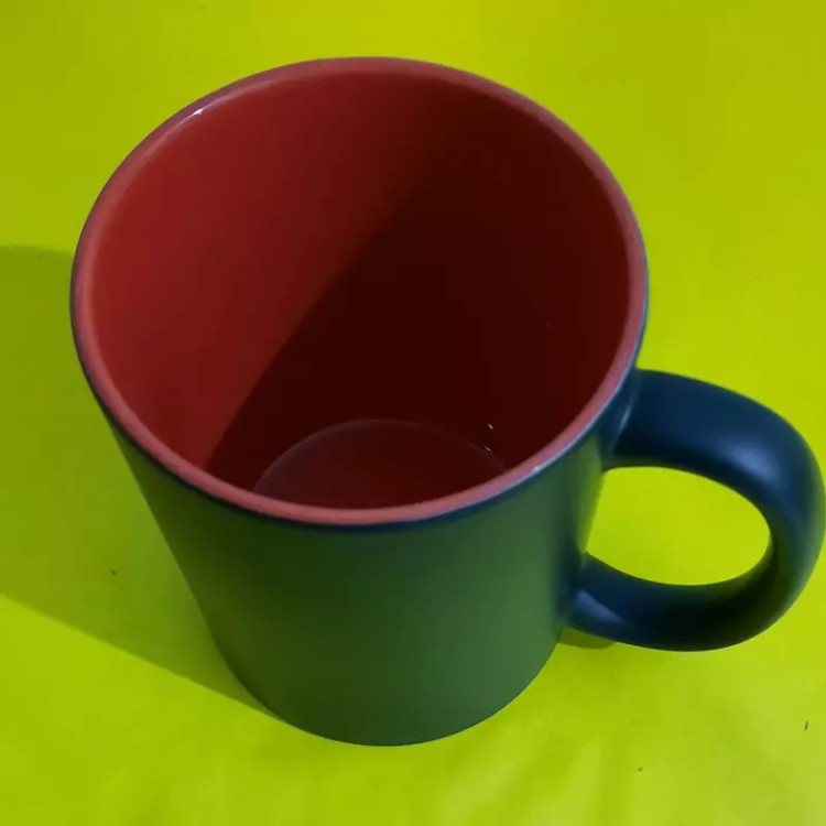ماگ ( جعبه کادویی رایگان) حرارتی داخل رنگی