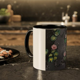 ماگ ( جعبه کادویی رایگان) مدل دسته رنگی طرح گل نیلوفر