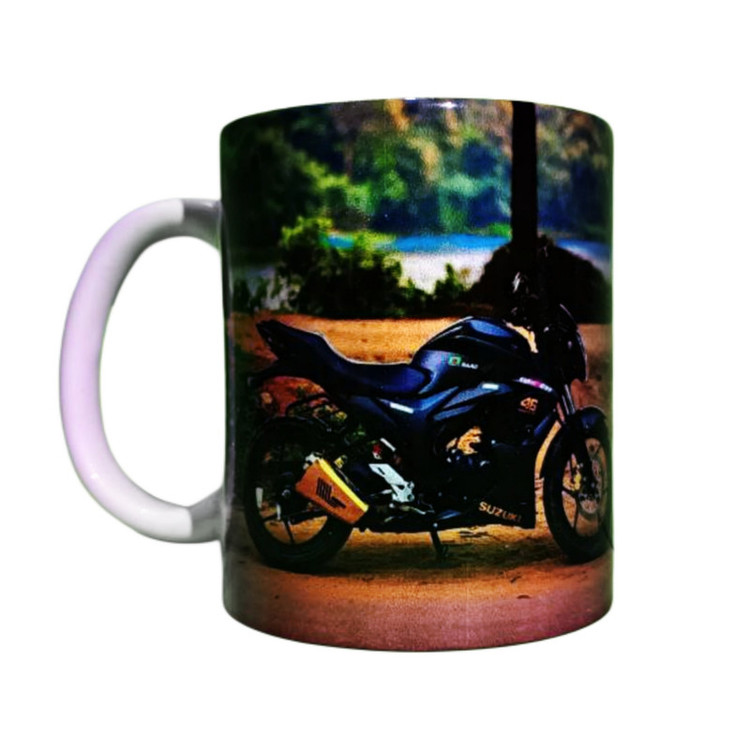 ماگ ( جعبه کادویی رایگان) ( جعبه کادویی رایگان) طرح موتور سیکلت SUZUKI GIXXER 150